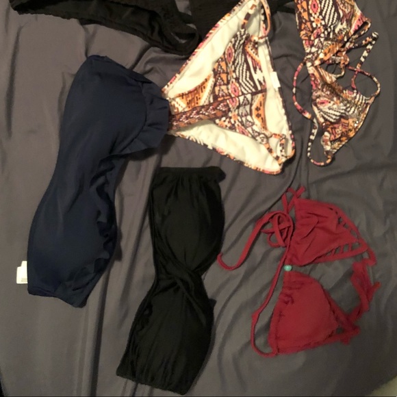 Bathing suits - Picture 2 of 2